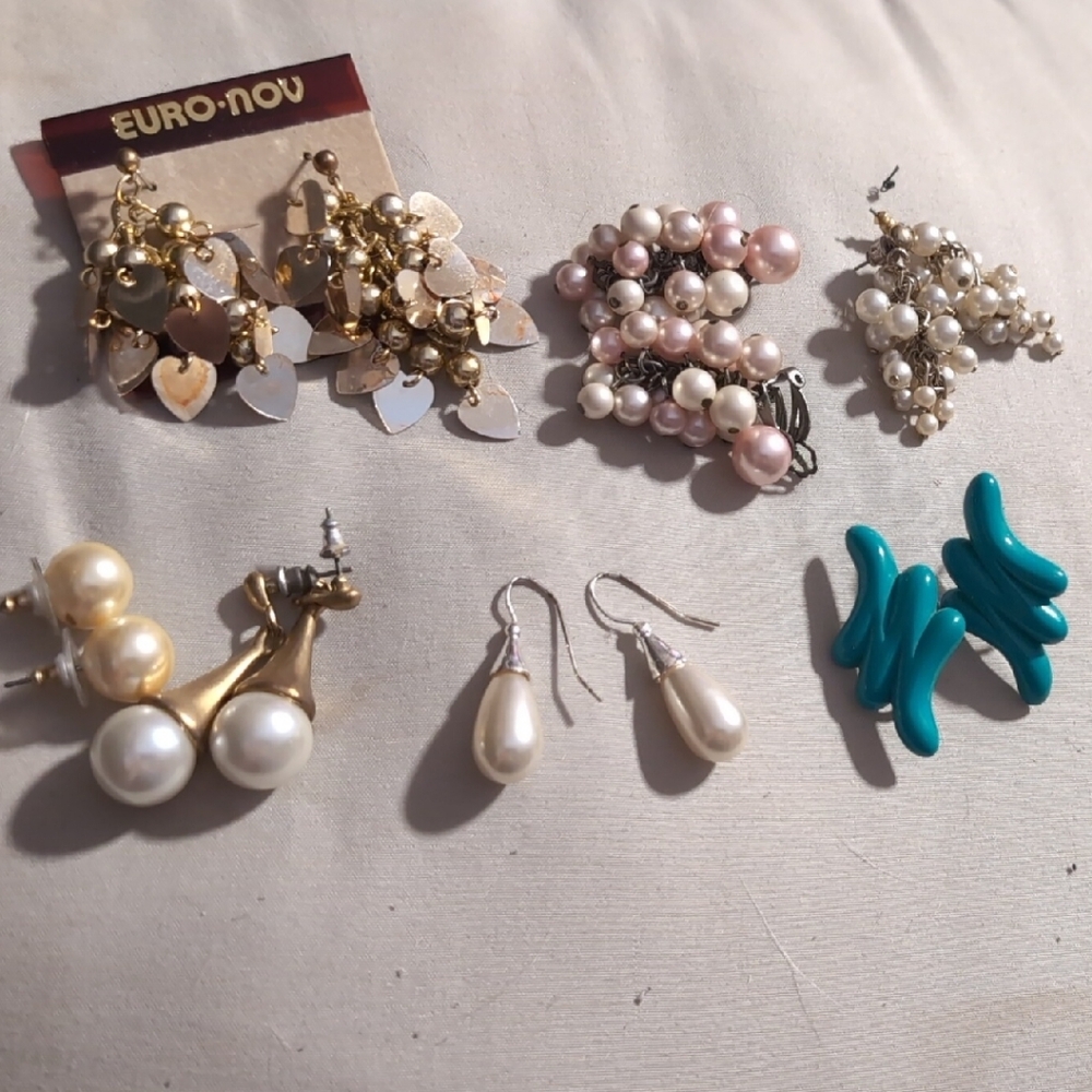 Various Costume Jewellery Earrings